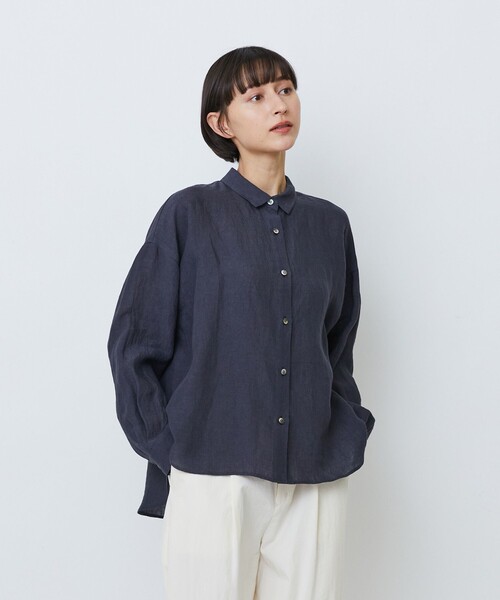 LOISIR(ロワズィール)の「グランジリネンボクシーシャツ(シャツ/ブラウス・レディース・カーキ/ネイビー/ピンク/ライトグレー/オフホワイト・FREE)」の4枚目の写真