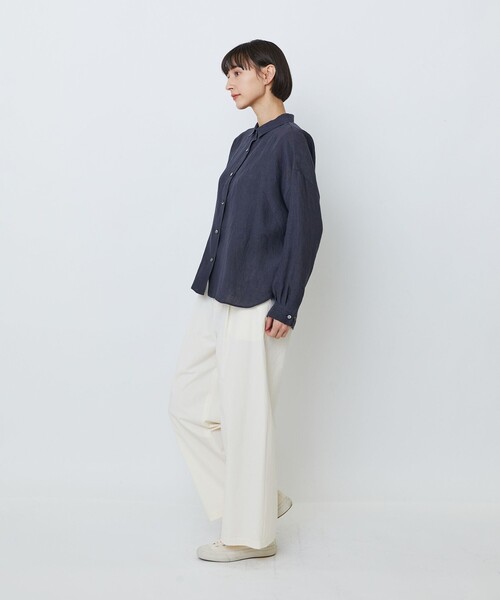 LOISIR(ロワズィール)の「グランジリネンボクシーシャツ(シャツ/ブラウス・レディース・カーキ/ネイビー/ピンク/ライトグレー/オフホワイト・FREE)」の15枚目の写真