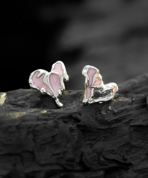 Y2Kデザインハートモチーフペアピアス(MA/EKW146)（ピアス（両耳用