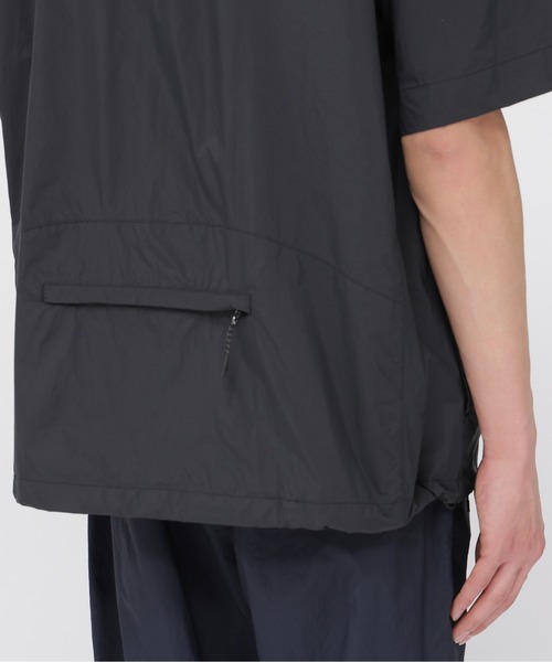 MARGARET HOWELL（マーガレットハウエル）の「WATER REPELLENT LIGHTWEIGHT NY（Tシャツ/カットソー・メンズ・ライトグレー/ブラック・X-LARGE/MEDIUM/LARGE）」の7枚目の写真