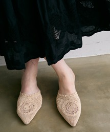 Trish（トリッシュ）の「クロシェ編みミュール（サンダル）」