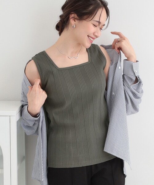 SHOO・LA・RUE（シューラルー）の「【前後2WAY/S-LL】毎日のお供に ランダムテレコタンクトップ（タンクトップ・レディース・チャコールグレー/ブラック系2/ホワイト/ブラック・03/02/01/04）」の4枚目の写真