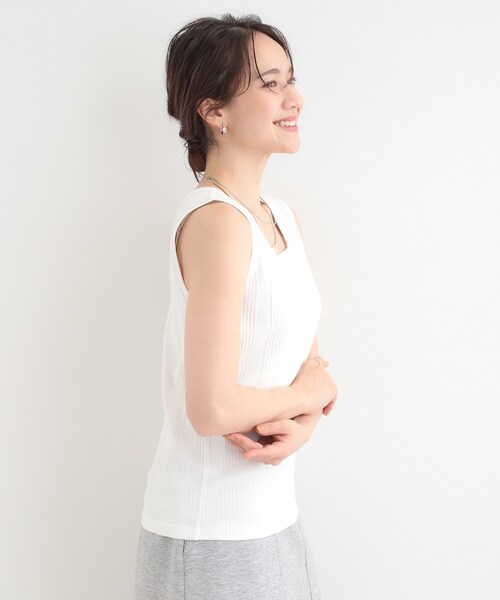 SHOO・LA・RUE（シューラルー）の「【前後2WAY/S-LL】毎日のお供に ランダムテレコタンクトップ（タンクトップ・レディース・チャコールグレー/ブラック系2/ホワイト/ブラック・03/02/01/04）」の6枚目の写真