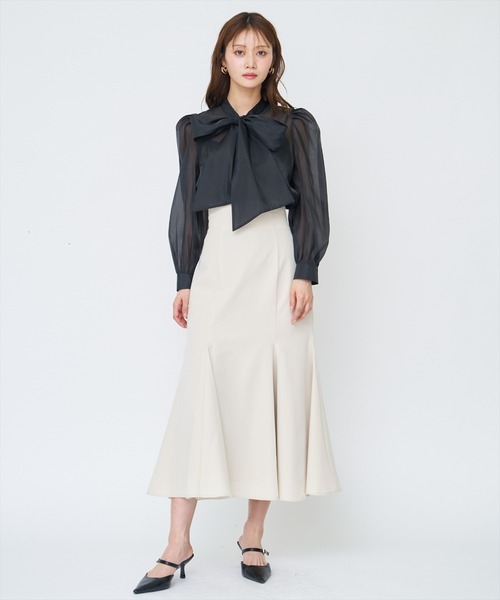 AND COUTURE(アンドクチュール)の「バックレースアップマーメイドスカート(スカート・レディース・グレー/ネイビー/ベージュ・MEDIUM/SMALL)」の22枚目の写真