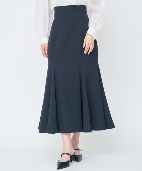 AND COUTURE(アンドクチュール)の「バックレースアップマーメイドスカート(スカート・レディース・グレー/ネイビー/ベージュ・MEDIUM/SMALL)」の15枚目の写真