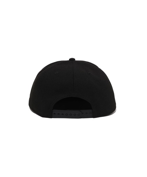 A BATHING APE(アベイシングエイプ)の「BA LOGO NEW ERA 9FIFTY CAP(キャップ・メンズ・ブラック/ブラウン・FREE)」の5枚目の写真