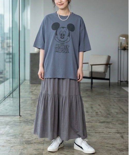 Disney(ディズニー)の「【DISNEY/ディズニー】ミッキーマウスUSD加工プリント半袖Tシャツ/ バックロゴTシャツ/ユニセックス(Tシャツ/カットソー・メンズ・スミクロ/アイボリー/イエロー/ネイビー・L/M/LL)」の13枚目の写真