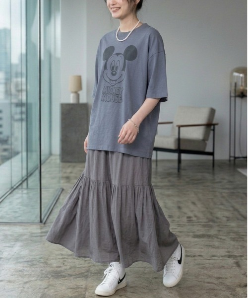 Disney(ディズニー)の「【DISNEY/ディズニー】ミッキーマウスUSD加工プリント半袖Tシャツ/ バックロゴTシャツ/ユニセックス(Tシャツ/カットソー・メンズ・スミクロ/アイボリー/イエロー/ネイビー・L/M/LL)」の15枚目の写真
