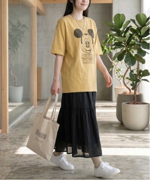 Disney(ディズニー)の「【DISNEY/ディズニー】ミッキーマウスUSD加工プリント半袖Tシャツ/ バックロゴTシャツ/ユニセックス(Tシャツ/カットソー・メンズ・スミクロ/アイボリー/イエロー/ネイビー・L/M/LL)」の21枚目の写真
