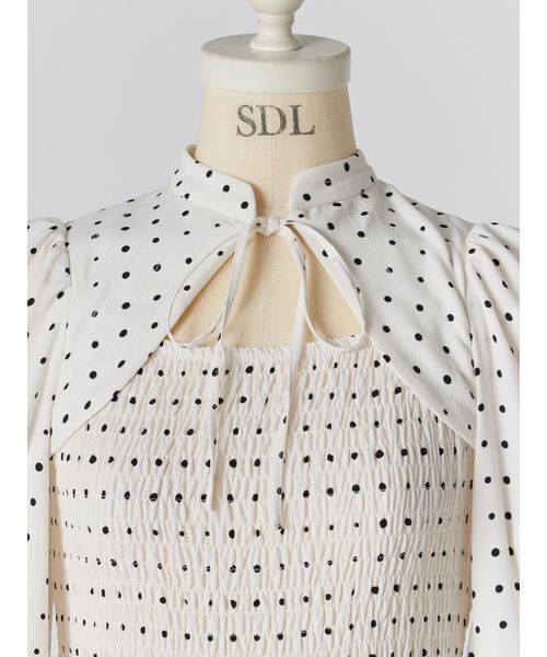 SNIDEL（スナイデル）の「デコルテオープンワンピース（ワンピース・レディース・その他/アイボリー/ネイビー・1/0）」の8枚目の写真