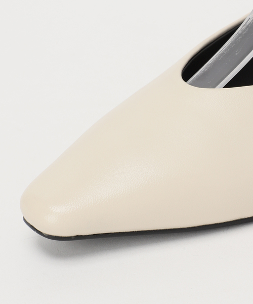 REMME（レメ）の「《追加・NOBLE別注》REMME/レメ アンクレットフラットシューズ（その他シューズ・レディース・アイボリー/ブラック・24.5cm/24cm/23.5cm/23cm）」の18枚目の写真