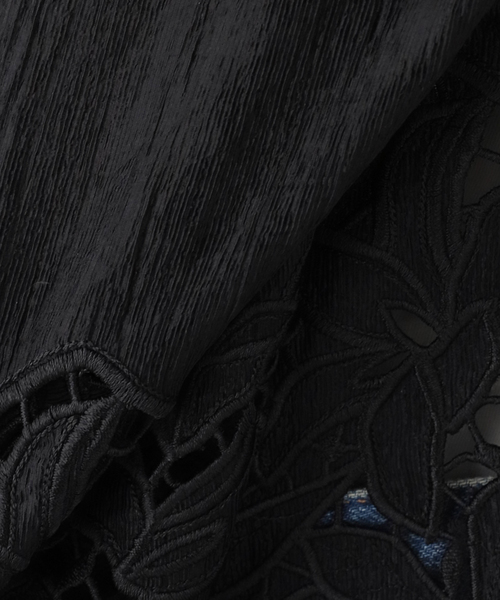 La TOTALITE（ラトータリテ）の「【洗える】カットワークキャミトップス（シャツ/ブラウス・レディース・ブラック/ベージュ・FREE）」の13枚目の写真