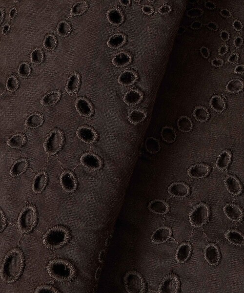 ANAYI（アナイ）の「【セットアップ対応商品】エンブロイダリーキャミソール（その他トップス・レディース・ブラック/ブラウン/オフホワイト・38）」の16枚目の写真