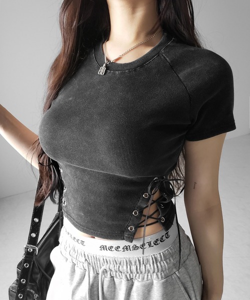 me+em select（ミームセレクト）の「【 ２color 】ヴィンテージサイドレースアップカットアウト半袖ショートTシャツ ／ vintage side lace up cutout short short sleeve T-shirts（Tシャツ/カットソー・レディース・ブラック/ライトグレー・FREE）」の17枚目の写真