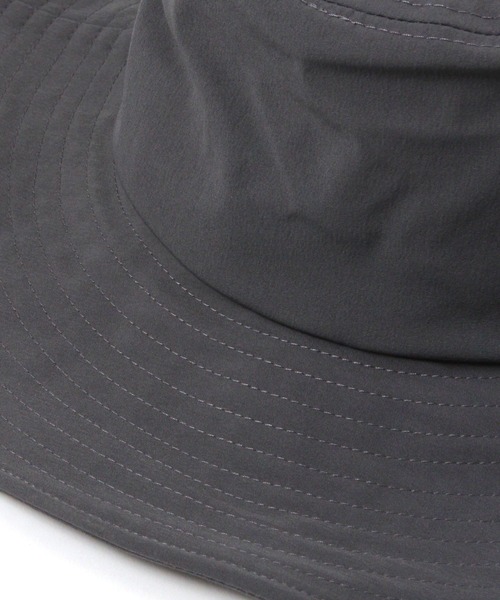 LEPSIM（レプシィム）の「シェルテック＊多機能ハット　646435（ハット・レディース・グレイッシュベージュ/ブラック/チャコールグレー・ONE SIZE）」の7枚目の写真