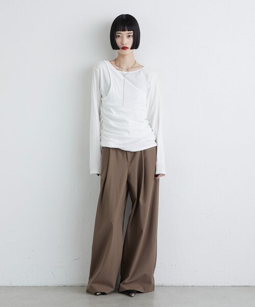 Lui's（ルイス）の「タックポケットワイドパンツ（スラックス・レディース・ブラック/グレー/ブラウン・38/36）」の11枚目の写真