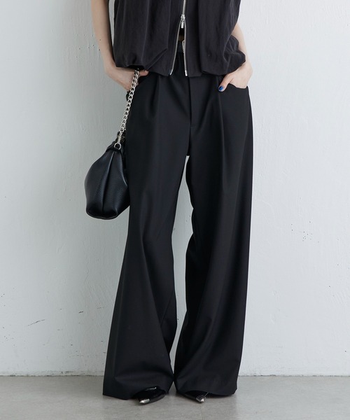 Lui's（ルイス）の「タックポケットワイドパンツ（スラックス・レディース・ブラック/グレー/ブラウン・38/36）」の20枚目の写真