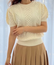 ケーブル編み パフスリーブニット