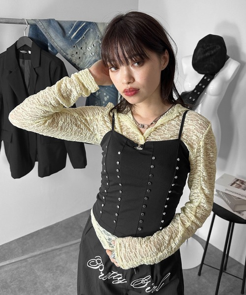 MATU:TA(マトゥータ)の「【新色がかわいい!】ストレッチレースフーディ / シアー シアートップス シースルー 透け感 バレエコア クラシック レディライク フード付き ヘンリーネック パーカー トレンド ガーリー 伸縮性あり サムホール 海外ガール 海外ファッション Y2K グランジ 春 夏 秋 冬(Tシャツ/カットソー・レディース・ブラック/ホワイト/ライトイエロー/レッド・FREE)」の12枚目の写真