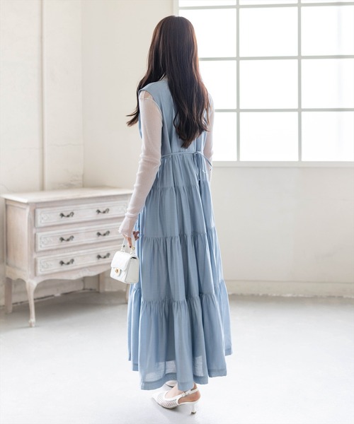 CLEAR BASIC（クリアベーシック）の「Vネックノースリーブティアードワンピース［骨格ウェーブ/軽やか/大人カジュアル］（ワンピース・レディース・ベージュ/イエロー/レッド/ブルーグレー/ブラック・F）」の12枚目の写真