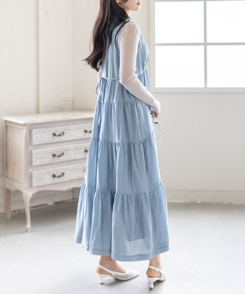 CLEAR BASIC（クリアベーシック）の「Vネックノースリーブティアードワンピース［骨格ウェーブ/軽やか/大人カジュアル］（ワンピース・レディース・ベージュ/イエロー/レッド/ブルーグレー/ブラック・F）」の13枚目の写真