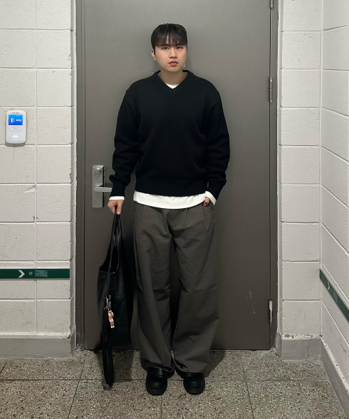BASEMOMENT(ベースモーメント)の「キャッシュライク Vネック クロップニット ブラック(ニット/セーター・メンズ・その他・M/L)」の7枚目の写真