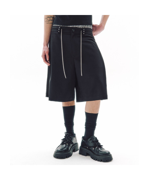 TRIPSHOP(トリップショップ)の「ワンダリングチェーンバミューダスラックス(その他パンツ・レディース・ブラック・SMALL/MEDIUM)」の1枚目の写真