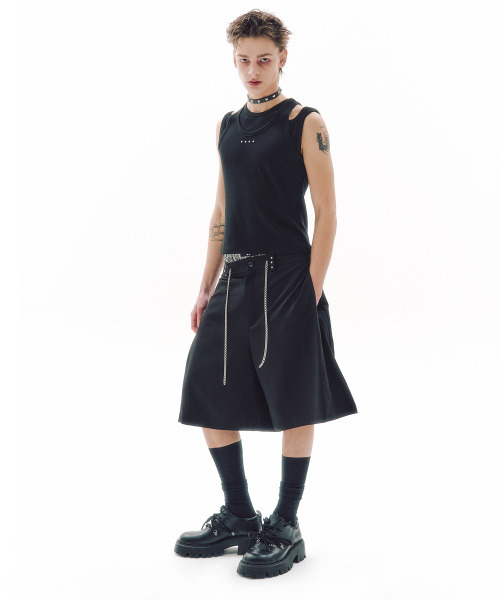 TRIPSHOP(トリップショップ)の「ワンダリングチェーンバミューダスラックス(その他パンツ・レディース・ブラック・SMALL/MEDIUM)」の4枚目の写真
