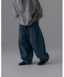 ANGLAN（アングラン）の「Pigment Baggy Balloon Pants - Blue（スウェットパンツ）」