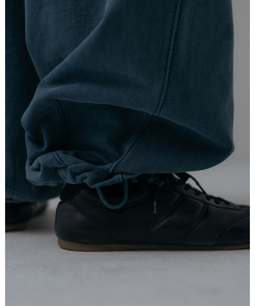 ANGLAN(アングラン)の「Pigment Baggy Balloon Pants - Blue(スウェットパンツ・メンズ・その他・ONE SIZE)」の7枚目の写真
