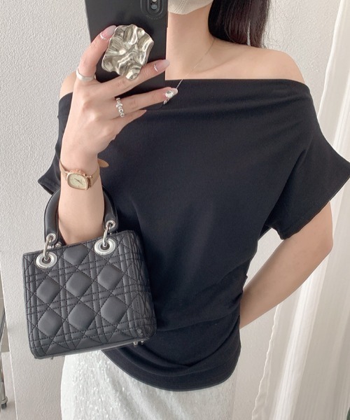 Mela(メラ)の「2WAYオフショルダー ドレープフィットトップス(Tシャツ/カットソー・レディース・ホワイト/ライトグレー/ピンク/グレー/クリーム/ネイビー/ブラック/ライトブルー・FREE)」の11枚目の写真