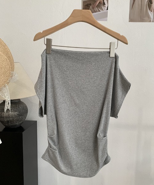 Mela(メラ)の「2WAYオフショルダー ドレープフィットトップス(Tシャツ/カットソー・レディース・ホワイト/ライトグレー/ピンク/グレー/クリーム/ネイビー/ブラック/ライトブルー・FREE)」の22枚目の写真
