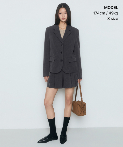 MUSINSA STANDARD WOMAN（ムシンサスタンダードウーマン）の「ウィメンズレギュラーフィット3ボタンブレザー[ミディアムグレー]（テーラードジャケット・レディース・その他・X-SMALL/SMALL/MEDIUM/LARGE）」の9枚目の写真