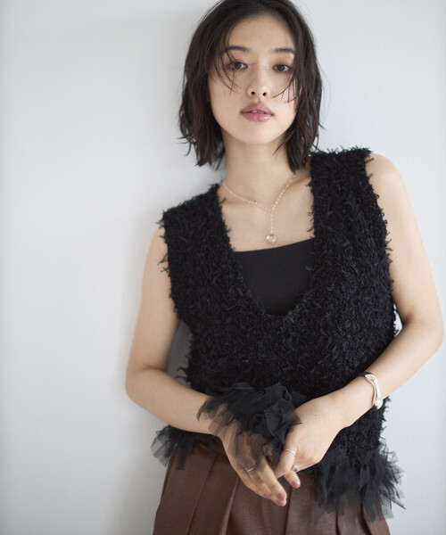 Firsthand(ファーストハンド)の「Firsthand/ファーストハンド 2WAY フリンジヘム ニットベスト(ベスト・レディース・オフホワイト/その他/ブラック・FREE)」の20枚目の写真