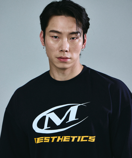 MIHAK(ミハク)の「シンボルビッグロゴオーバーサイズTシャツ(ネイビー)(Tシャツ/カットソー・メンズ・その他・1/2/3)」の4枚目の写真