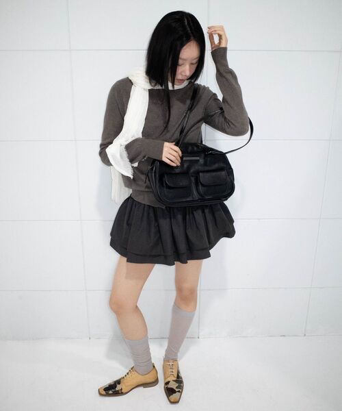CHICKS（チックス）の「アーバンデュアルポケットショルダーバッグブラック（ショルダーバッグ・レディース・ブラック・ONE SIZE）」の5枚目の写真