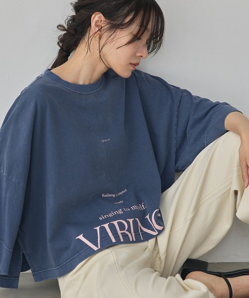 hunch（ハンチ）の「ワイドショート ロゴTシャツ（Tシャツ/カットソー・レディース・ベージュ/ネイビー/オフホワイト/チャコールグレー・FREE）」の5枚目の写真