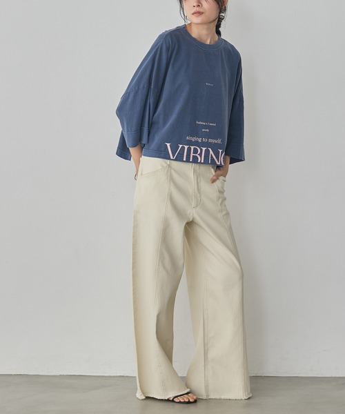 hunch（ハンチ）の「ワイドショート ロゴTシャツ（Tシャツ/カットソー・レディース・ベージュ/ネイビー/オフホワイト/チャコールグレー・FREE）」の13枚目の写真