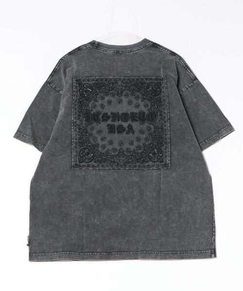 DC SHOES（ディーシーシューズ）の「DC Shoes メンズ 26 HIDDEN BANDANA SS Tシャツ 【2026年夏モデル】（Tシャツ/カットソー・メンズ・ホワイト/ブラック系その他/ブラック・X-LARGE/LARGE/MEDIUM）」の4枚目の写真