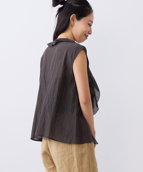 normment(ノーメント)の「【normment】フリルブラウス-COTTON RAYON FRILL BL(シャツ/ブラウス・レディース・ブラック/ダークブラウン・FREE)」の4枚目の写真
