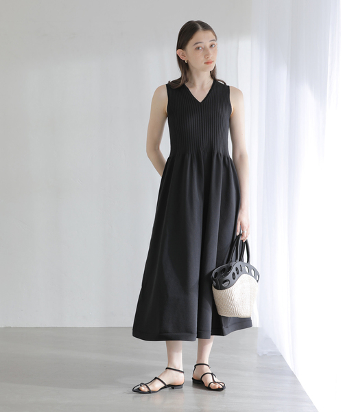 La TOTALITE（ラトータリテ）の「【洗える】ウォッシャブルホールワンピース（ワンピース・レディース・ネイビー/レッド/ブラック・38/36）」の4枚目の写真