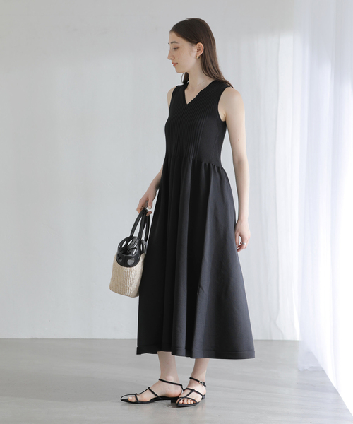 La TOTALITE（ラトータリテ）の「【洗える】ウォッシャブルホールワンピース（ワンピース・レディース・ネイビー/レッド/ブラック・38/36）」の5枚目の写真