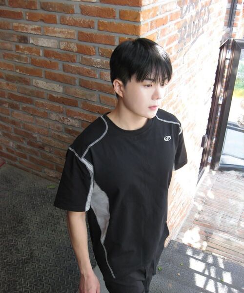 HYUNFIT（ヒョンフィット）の「ESSENTIAL MESH T-SHIRT-[BLACK]（Tシャツ/カットソー・メンズ・その他・MEDIUM/LARGE/X-LARGE）」の5枚目の写真