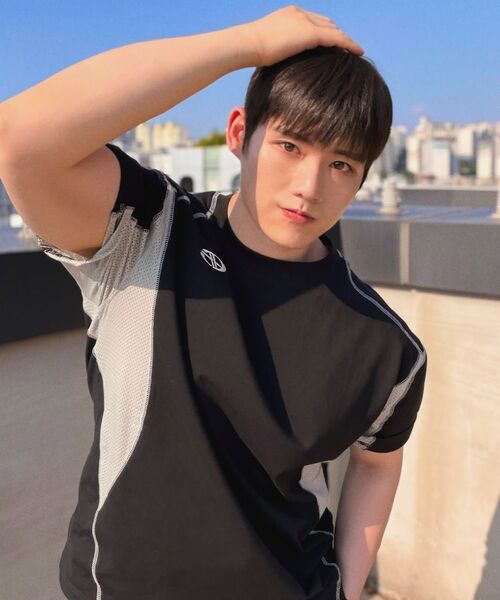 HYUNFIT（ヒョンフィット）の「ESSENTIAL MESH T-SHIRT-[BLACK]（Tシャツ/カットソー・メンズ・その他・MEDIUM/LARGE/X-LARGE）」の6枚目の写真