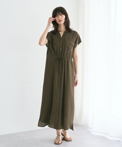 YECCA VECCA(イェッカヴェッカ)の「ミリタリースキッパーシャツワンピース(シャツワンピース・レディース・ベージュ/カーキ/チャコールグレー・FREE)」の3枚目の写真