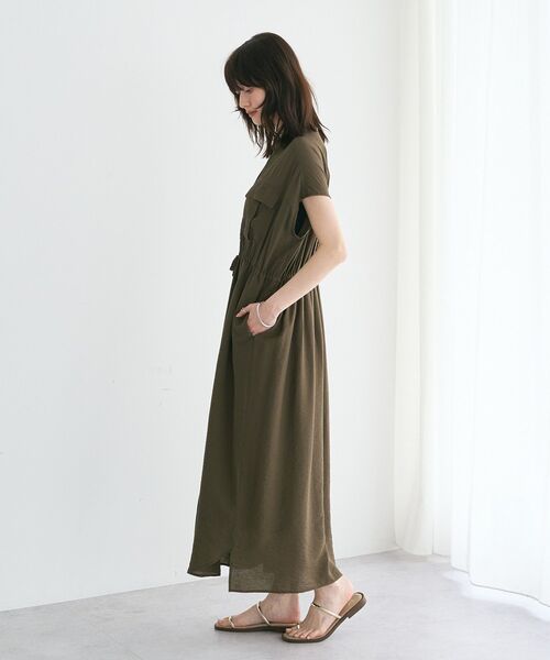 YECCA VECCA（イェッカヴェッカ）の「【接触冷感】ミリタリースキッパーシャツワンピース（シャツワンピース・レディース・ベージュ/カーキ/チャコールグレー・FREE）」の21枚目の写真