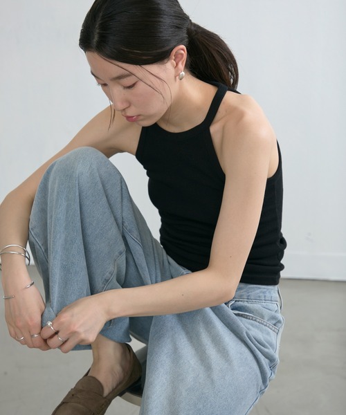 NUJOH(ヌゾ)の「Rib Halter Tank Top / リブホルタータンクトップ(タンクトップ・レディース・グレー/アイボリー/ブラック・FREE)」の12枚目の写真
