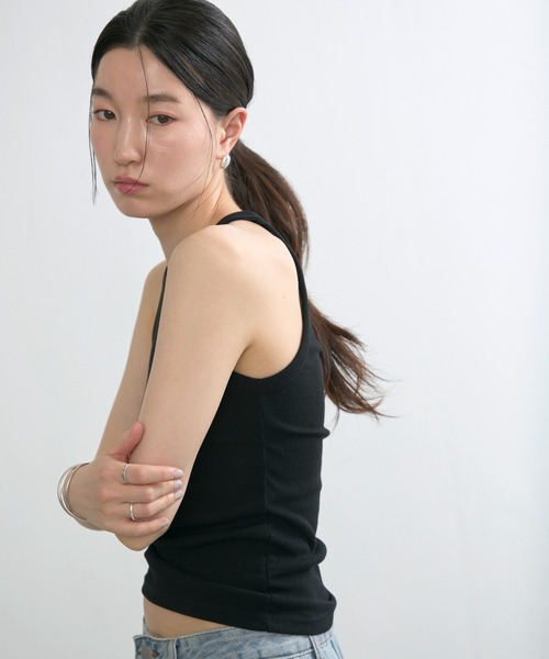NUJOH(ヌゾ)の「Rib Halter Tank Top / リブホルタータンクトップ(タンクトップ・レディース・グレー/アイボリー/ブラック・FREE)」の18枚目の写真