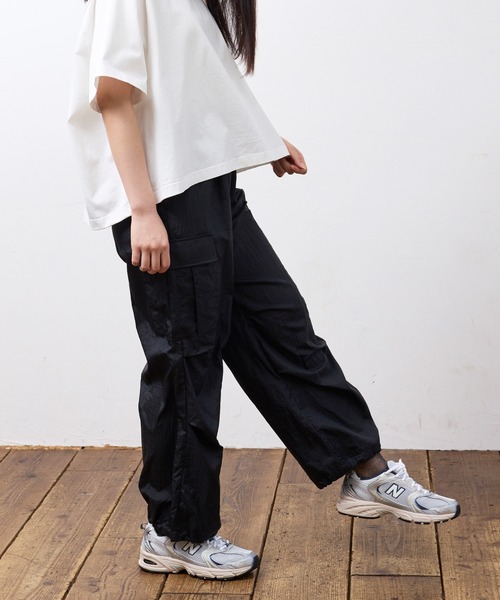 Nunc.（ヌンク）の「ワッシャーパラシュートカーゴパンツ（カーゴパンツ・レディース・ベージュ/ダークブラウン/ブラック・FREE）」の17枚目の写真