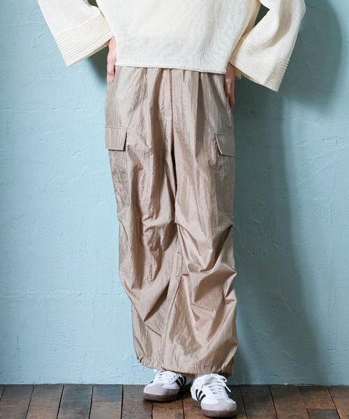 Nunc.（ヌンク）の「ワッシャーパラシュートカーゴパンツ（カーゴパンツ・レディース・ベージュ/ダークブラウン/ブラック・FREE）」の4枚目の写真